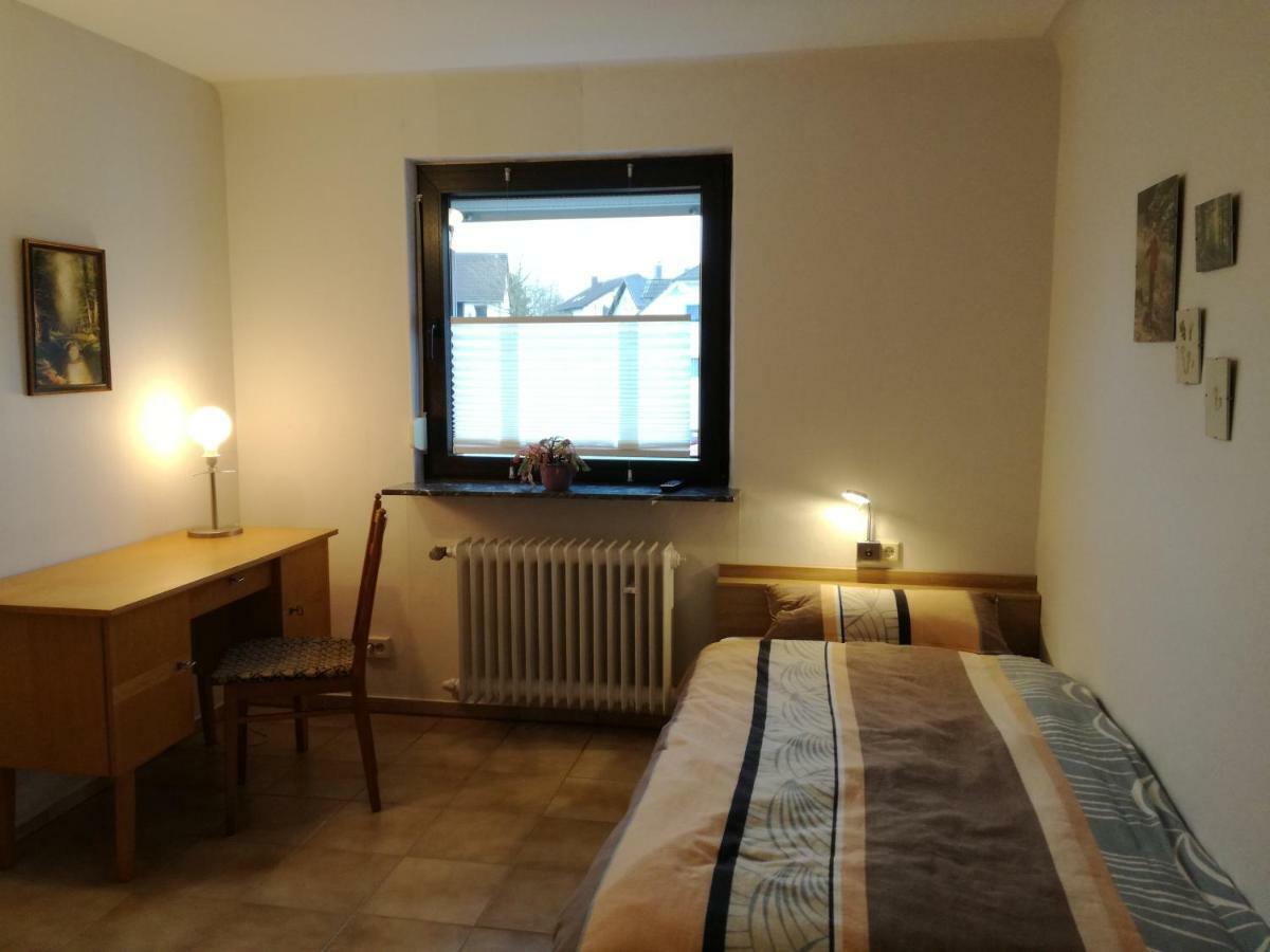 Zimmervermietung St.Wendel Sankt Wendel Esterno foto